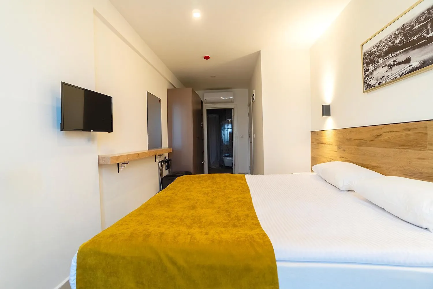 Tut Hotel Antalia